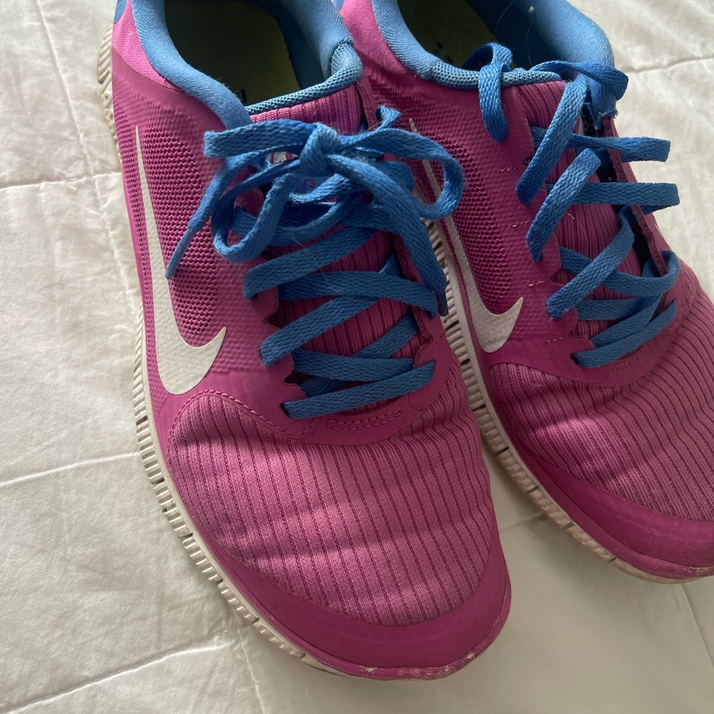 Nike Fuchsia and Sky Blue Running Shoes